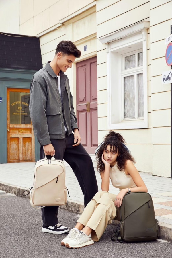 Juno Backpack Jims Honey