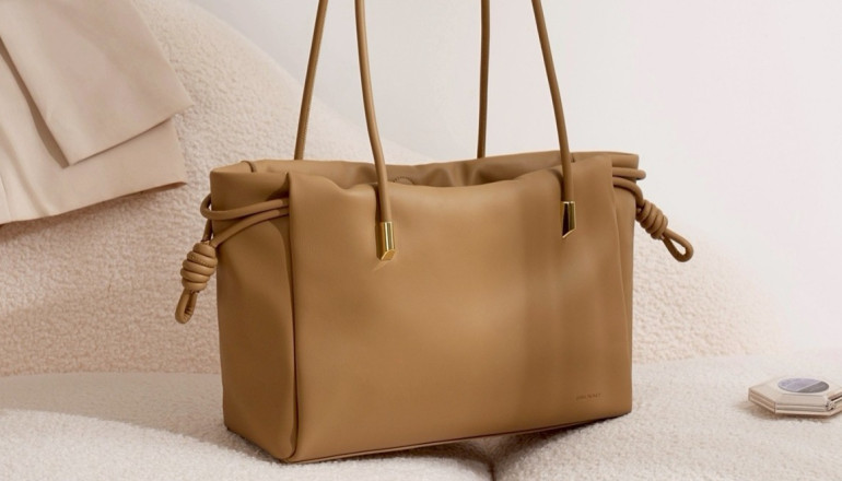 Cek Harga Tas Jims Honey Ori Gwen Bag yang Stylish tapi Simple