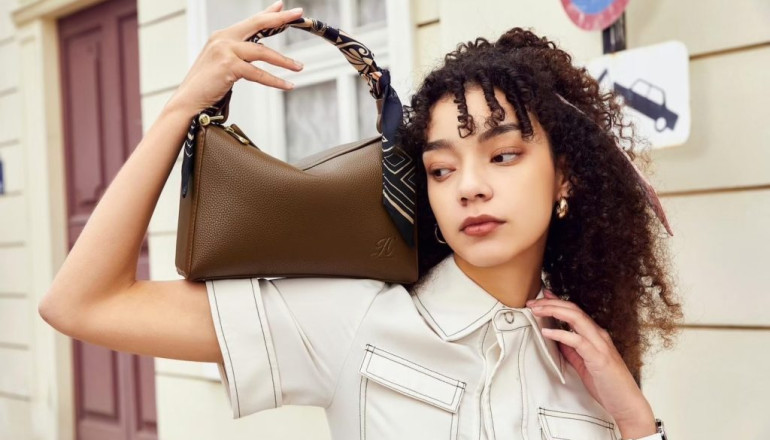 7 OOTD ke Kebun Binatang yang Kece Pakai Tania Bag dari Jims Honey